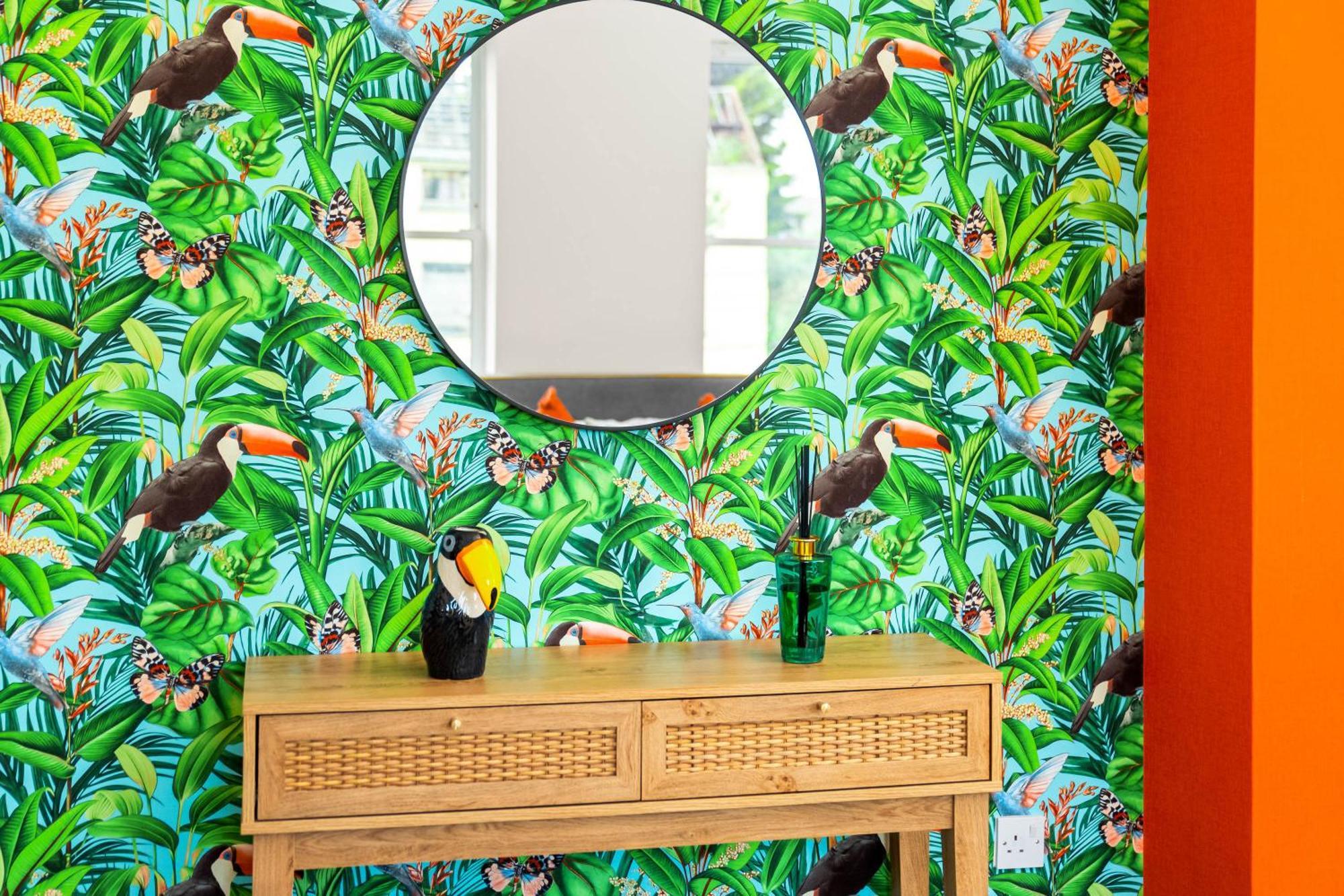 Appartement Stylish Near Centre - Secure Parking 1sh *